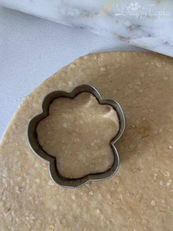 Paw Cookie Cutter Set - Cookie Cutters from . at DoggyTopia